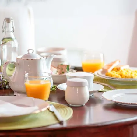 Guest house Sa Domu Cheta 2*