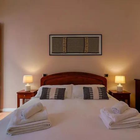 Guest house Sa Domu Cheta 2*
